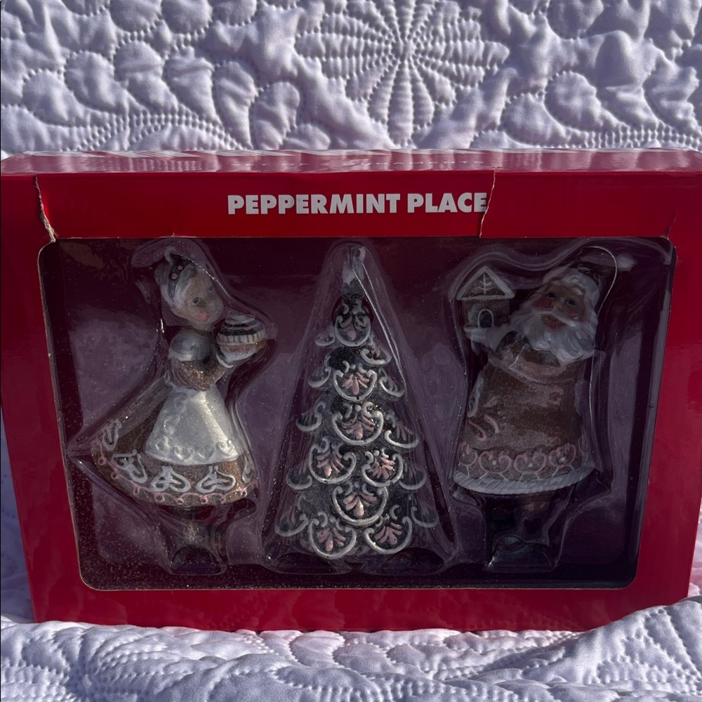 Peppermint Place Festive Figurine Trio - Brown and Red
